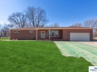 2351 N Roosevelt Ave, Wichita, KS 67220