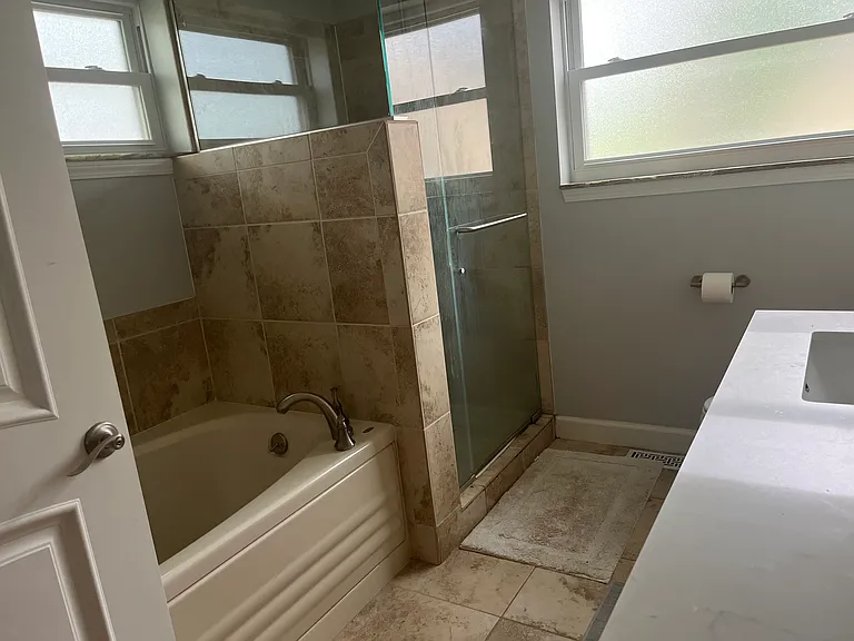 60 Wilshire Ter — Photo 12