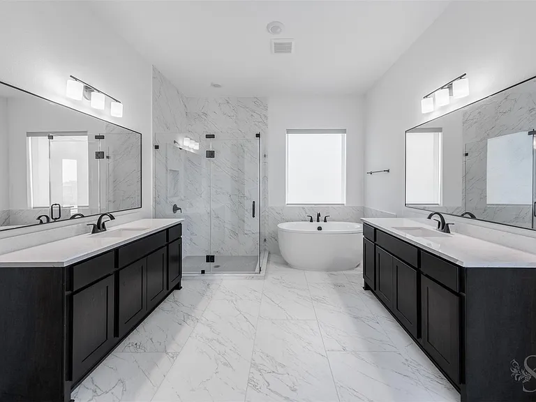 7526 Sunny Oak Ln — Photo 9