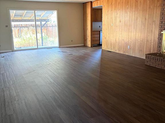 2nd image of 112 Rawhide Way