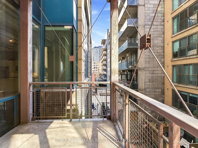 477 Richmond St W #306 — Photo 29