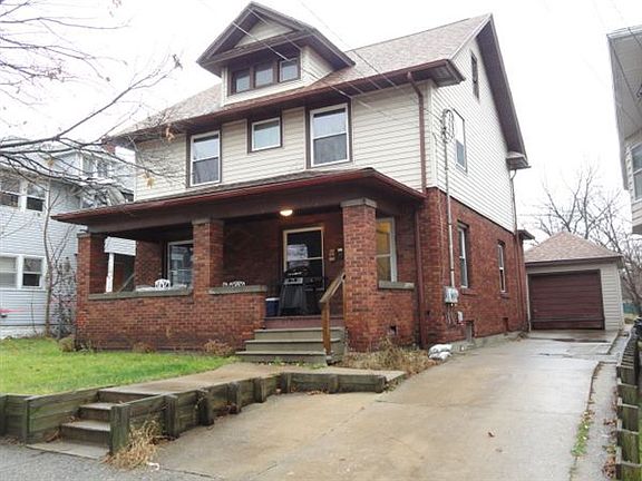 905 First St.