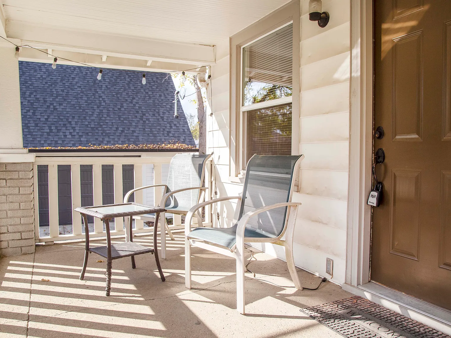 2 bed, 1.5 bath, 1300 sqft, $1,550 — Photo 2