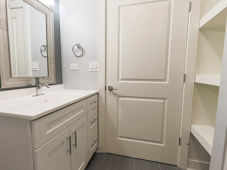 A&K Luxury Apartments — Photo 24