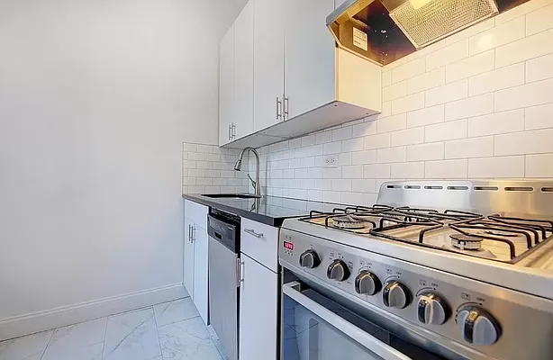 Rented by REAL New York | media 13