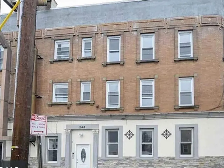 246 Virginia Ave #5 — Photo 1