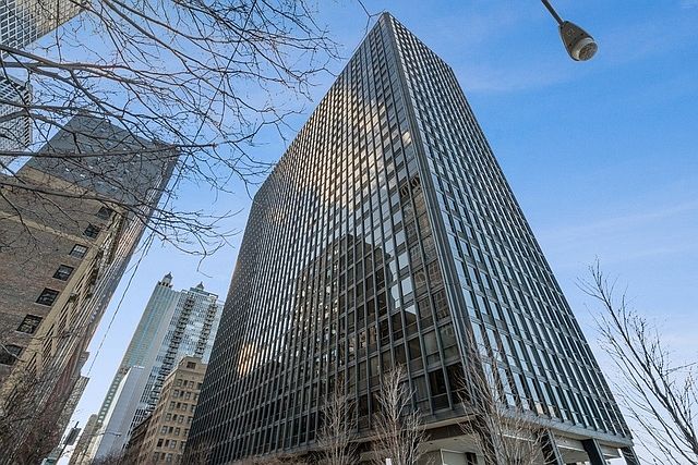 1st image of 900 N Lake Shore Dr APT 2506