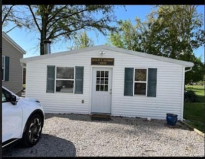 2nd image of 18832 Mary Jane Ln