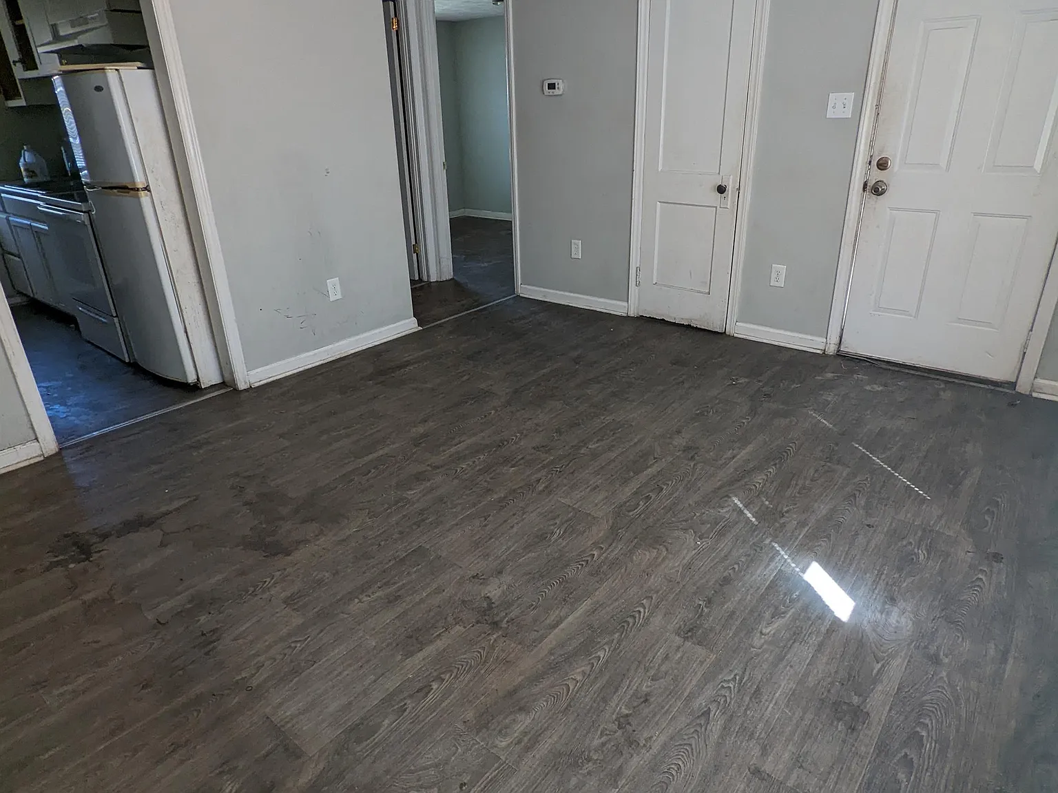 402 Bryan St — Photo 3