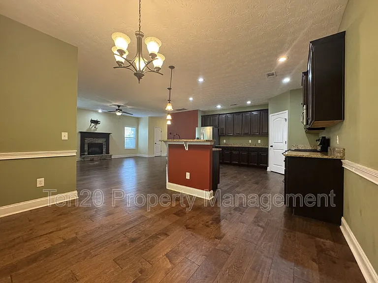 7471 Coppice Dr — Photo 5
