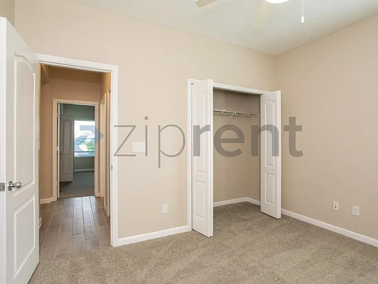 2116 Amberly Dr — Photo 25
