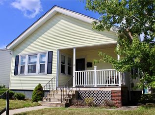 15 Taft St, Cranston, RI 02905
