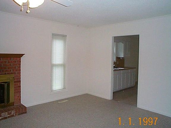 2nd image of 333 Southwood Dr