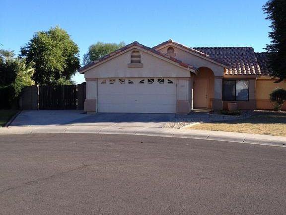 2nd image of 2451 E Wildhorse Pl