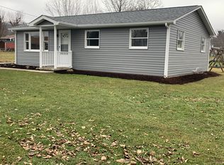 418 E New Castle St, Zelienople, PA