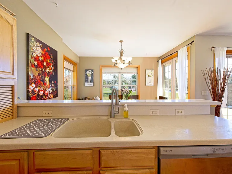 1805 Red Tail Dr — Photo 9