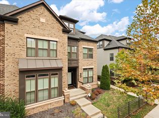43360 Southland St, Ashburn, VA 20148