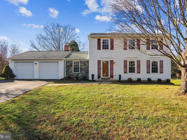 15829 Buena Vista Dr, Rockville, MD 20855