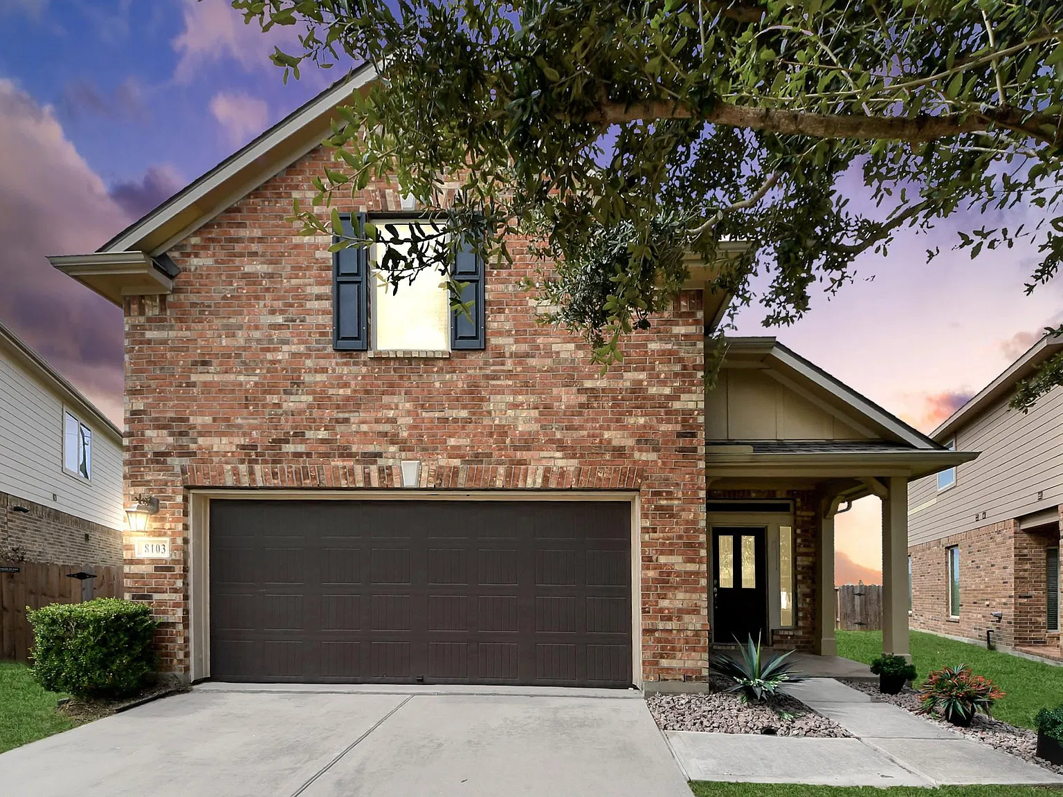 4 bed, 2.5 bath, 2497 sqft, $2,600 — Photo 1