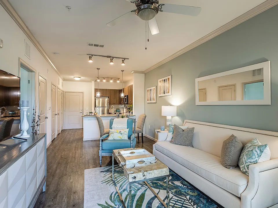 Views at Harbortown apartments community photo