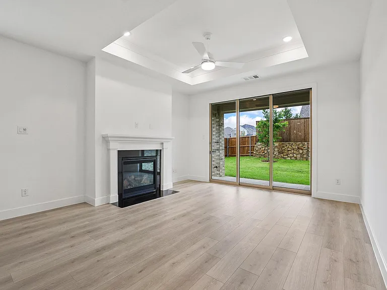 619 Sagebrush Trl — Photo 15