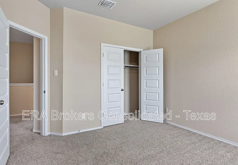 10610 Green Lake Dr — Photo 24