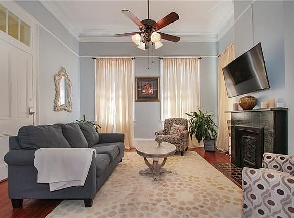 5th image of 821 Dauphine St #A