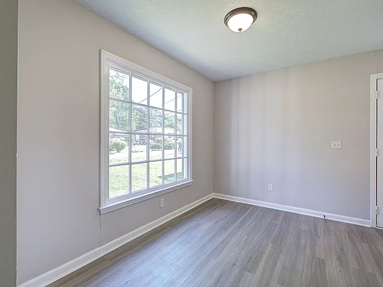 1 Briarwood Ln — Photo 7