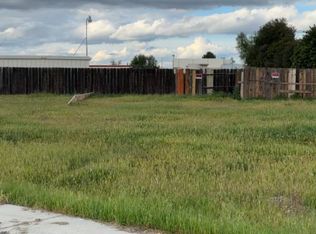 1530 Sarba Ct, Los Banos, CA 93635