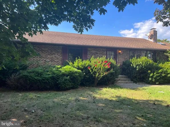 14 Beagle Club Rd, Pilesgrove, NJ 08098