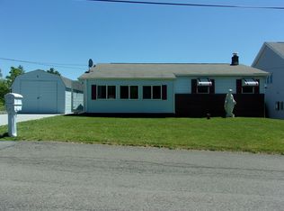 1 Spring St, McAdoo, PA 18237