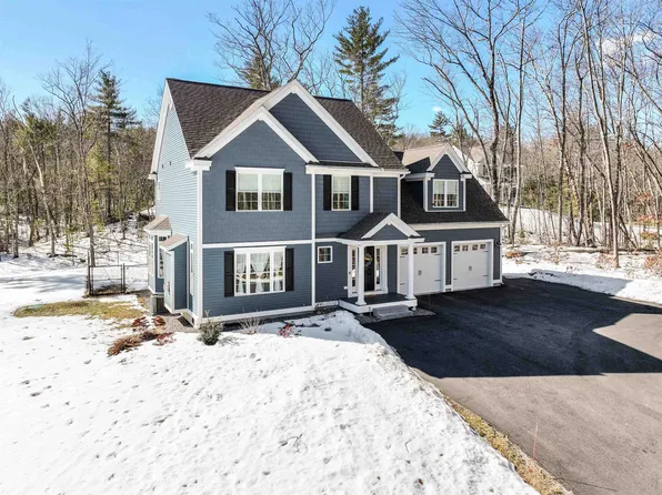 8 Green Road, Raymond, NH 03077