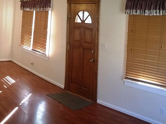 5th image of 548 Sheridan Ave