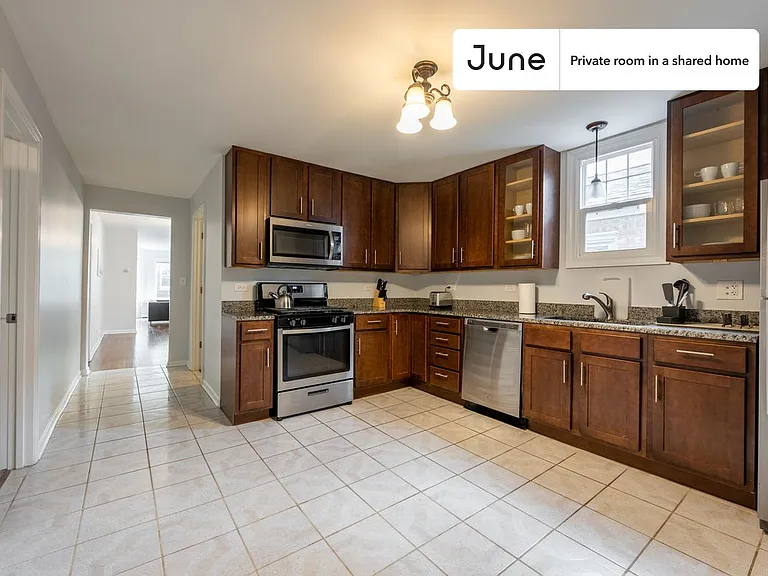 2852 N Lawndale Ave #A — Photo 5
