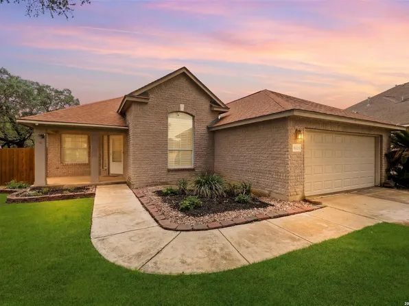 8803 Verde Oaks, Universal City, TX 78148