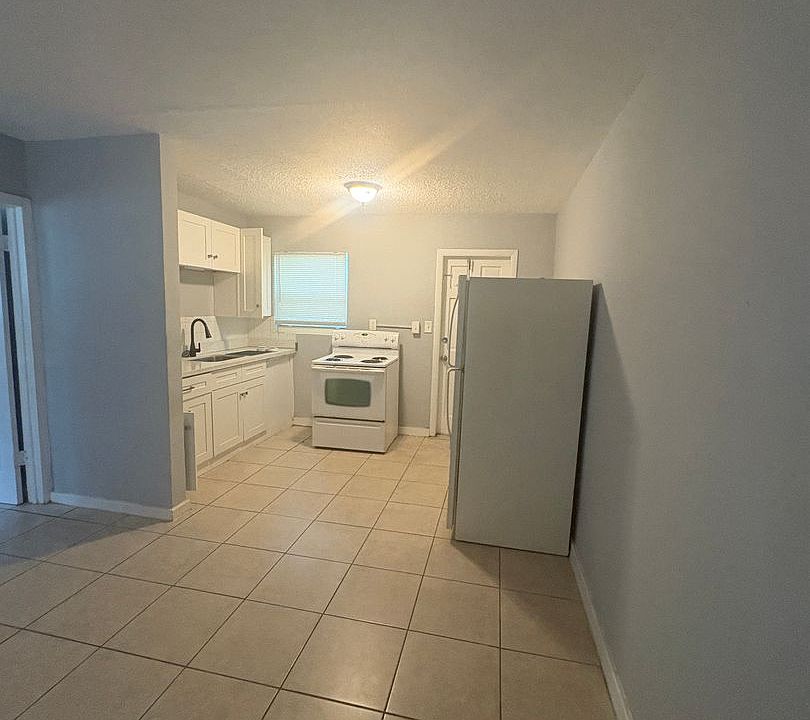 1st image of 3172 2nd Ave N APT A