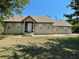 2121 Arapahoe Rd, Fort Scott, KS 66701