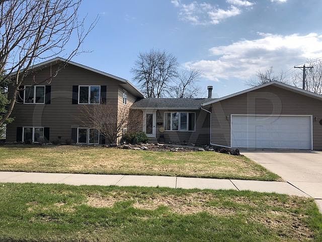 1st image of 225 Leeward Hills Ln