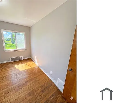 26230 Briardale Ave — Photo 4