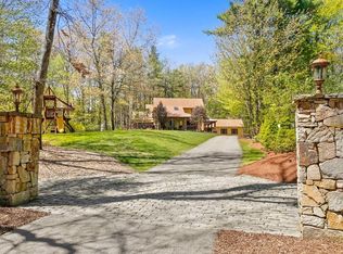 11 Uplands Rd, Littleton, MA 01460