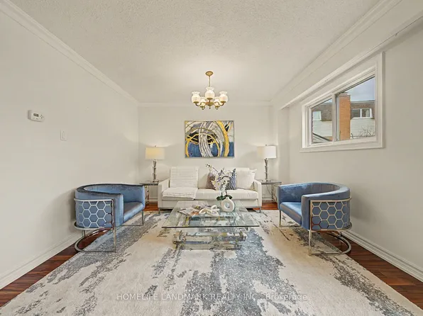 275 Goldenwood Rd, Toronto, ON M2M 4A7