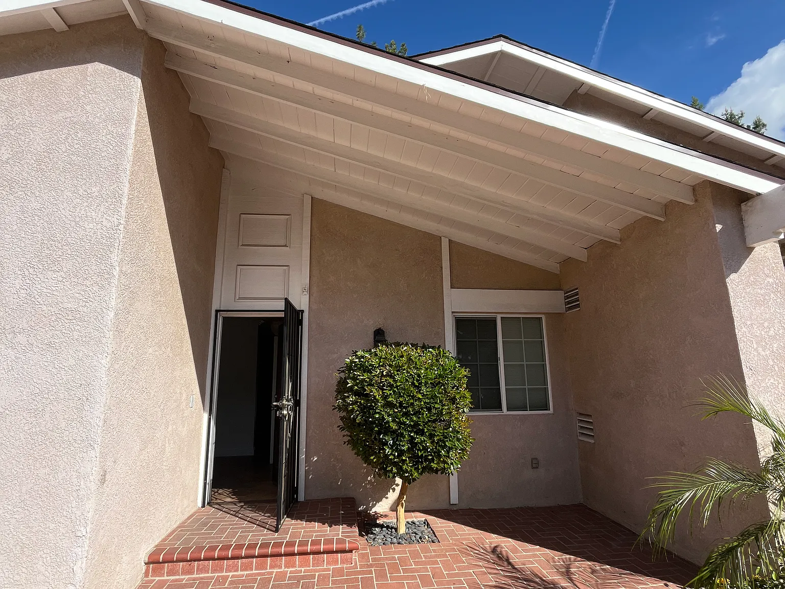 4 bed, 1631 sqft, $3,795 — Photo 1