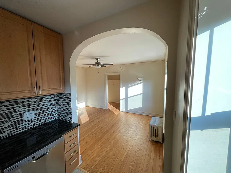 1824 N Lincoln Park W #208 — Photo 16