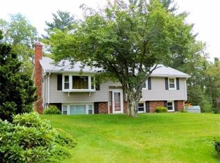 4 Pearson Cir, Burlington, MA 01803