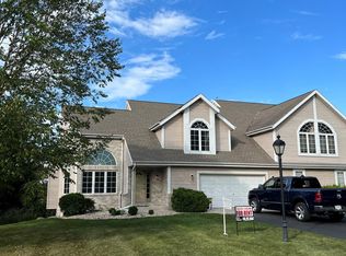 19140 Hi View Dr, Brookfield, WI 53045