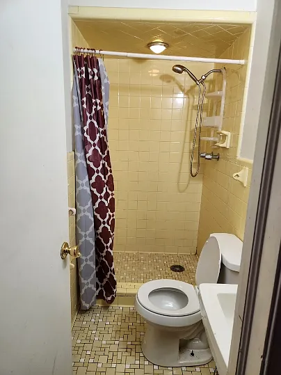 328 Saddler Dr — Photo 4