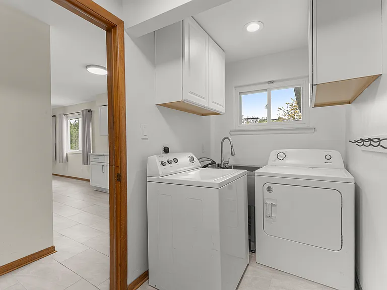 20325 Westview Dr — Photo 6