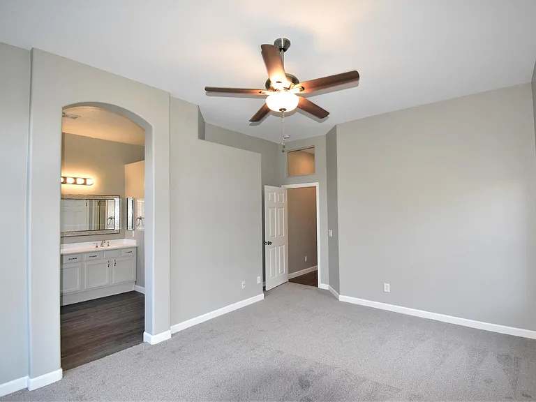 9430 W Elm St — Photo 20