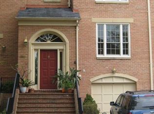 1435 McLean Mews Ct, Mc Lean, VA 22101