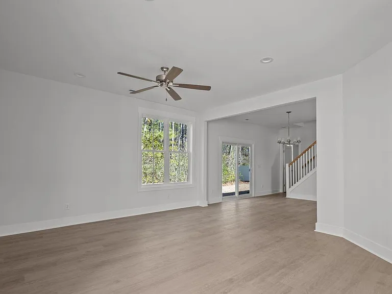 4772 Yellowood Dr — Photo 18